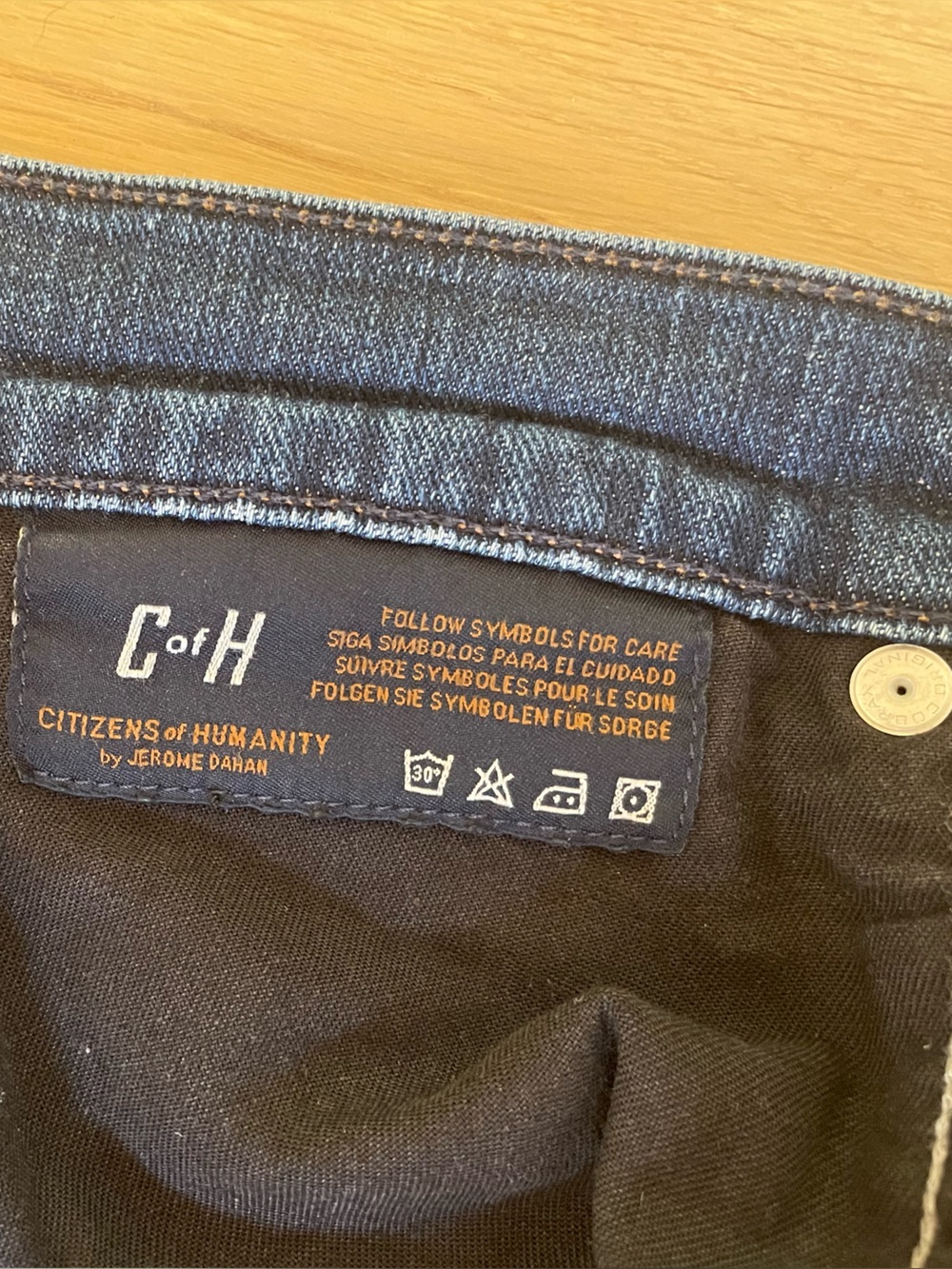 Citizens of Humanity Dylan Boyfriend Jeans Raw Hem Button Fly Cropped, 28 W 23 L - Picture 6 of 13